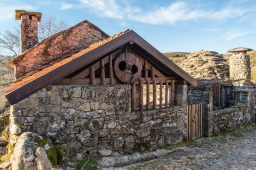 https://www.cm-melgaco.pt/wp-content/uploads/2020/07/Branda-da-Aveleira-21-_resized256x170.jpg
