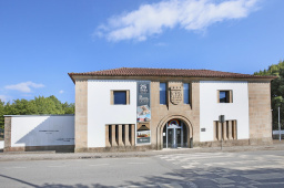 https://www.cm-melgaco.pt/wp-content/uploads/2021/09/25-ANOS-DA-CASA-DA-CULTURA-3-scaled-_resized256x170.jpg